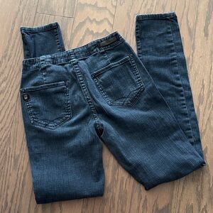 Christopher Blue Jeans 28x31”